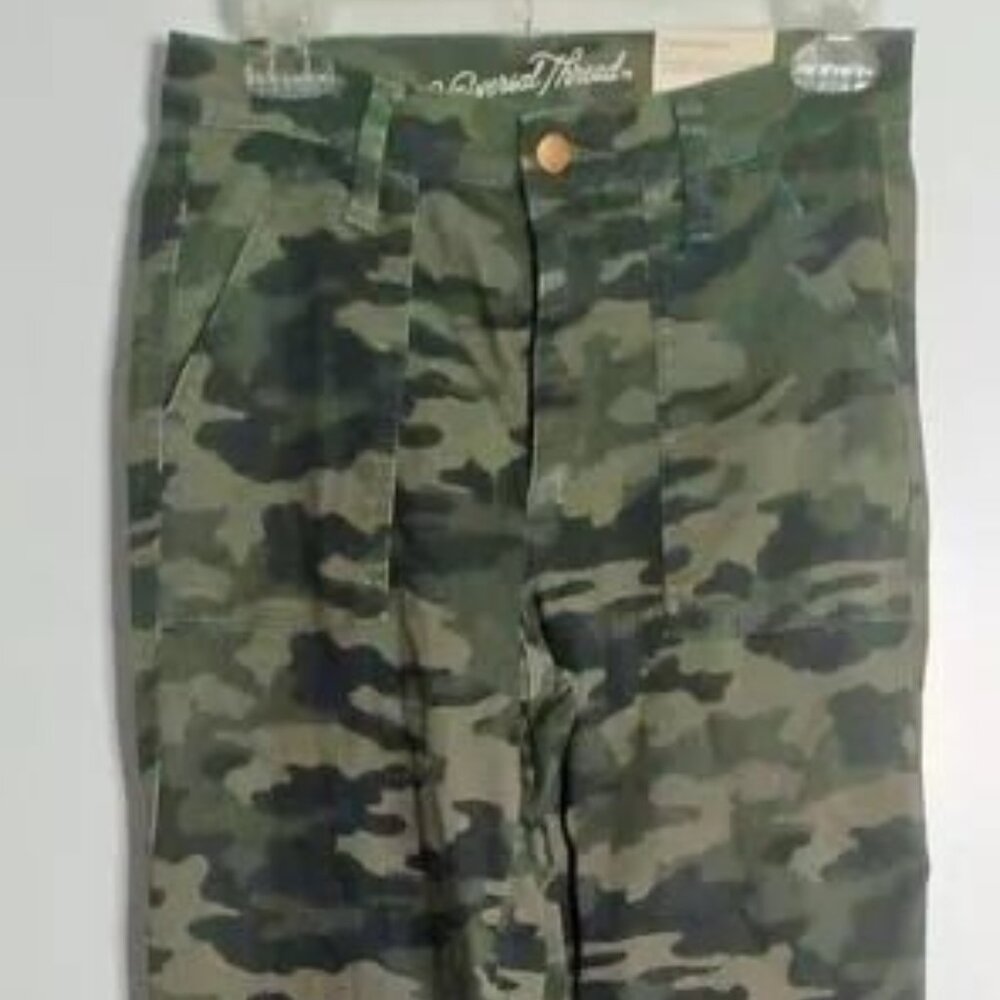 NEW Universal thread Women's High Rise Straight Camo Jeans Sz 2 Vintage Stretch